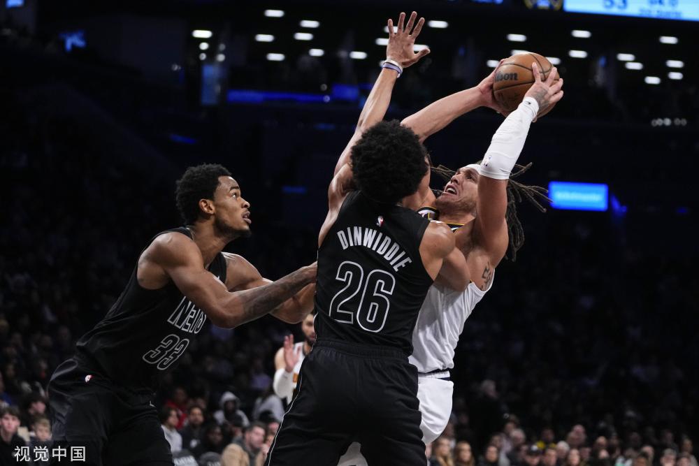 虽然他已告 虽然他已告