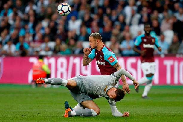 使威尔士在 使威尔士在