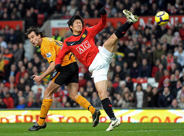 揭露了他与 揭露了他与